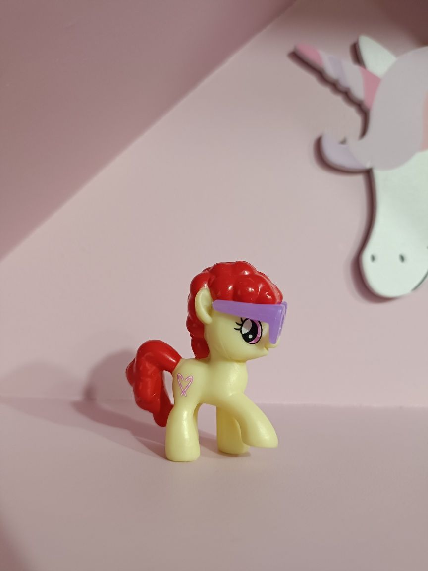 My Little Pony Twist-a-loo źrebak G4 okulary MLP