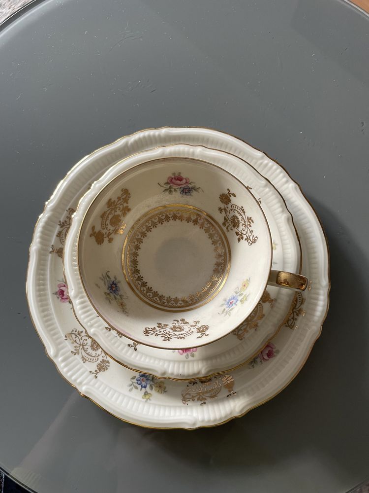 Komplet porcelany, filizanka i telarzyk