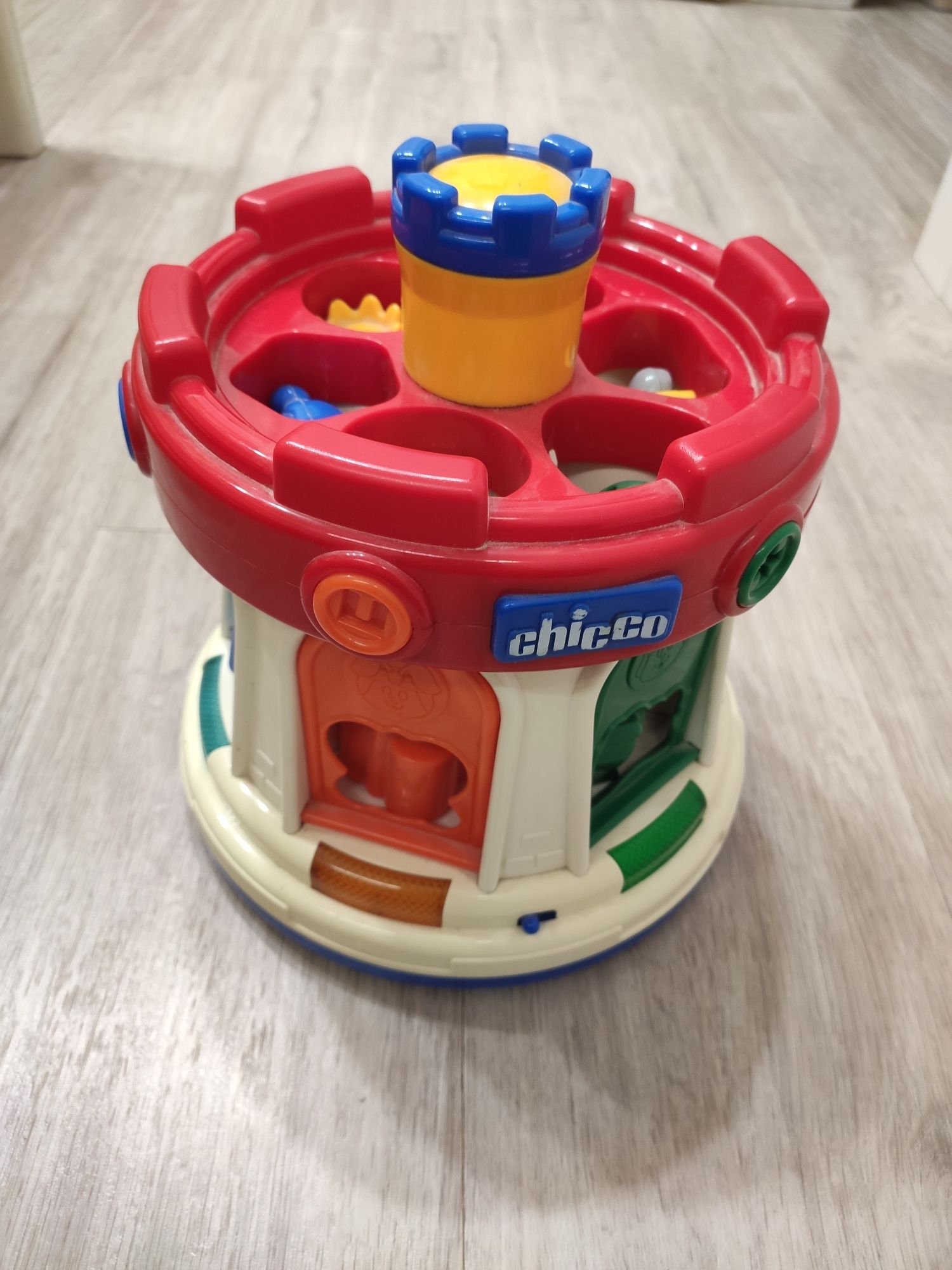 Музыкальная игрушка сортер Chicco замок