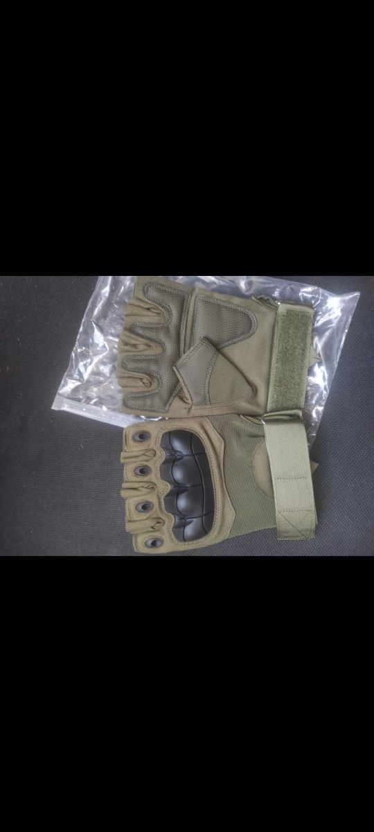 Тактичні, військові рукавиці.