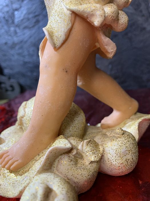 Ангел, Уцінка статуетка