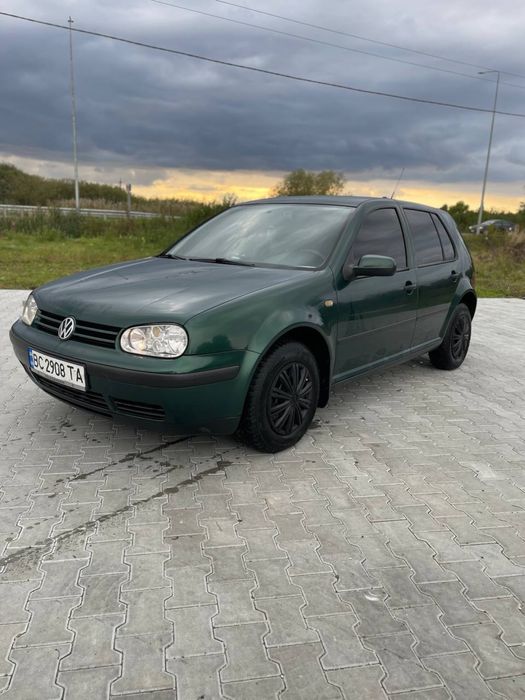 Volkswagen Golf 4