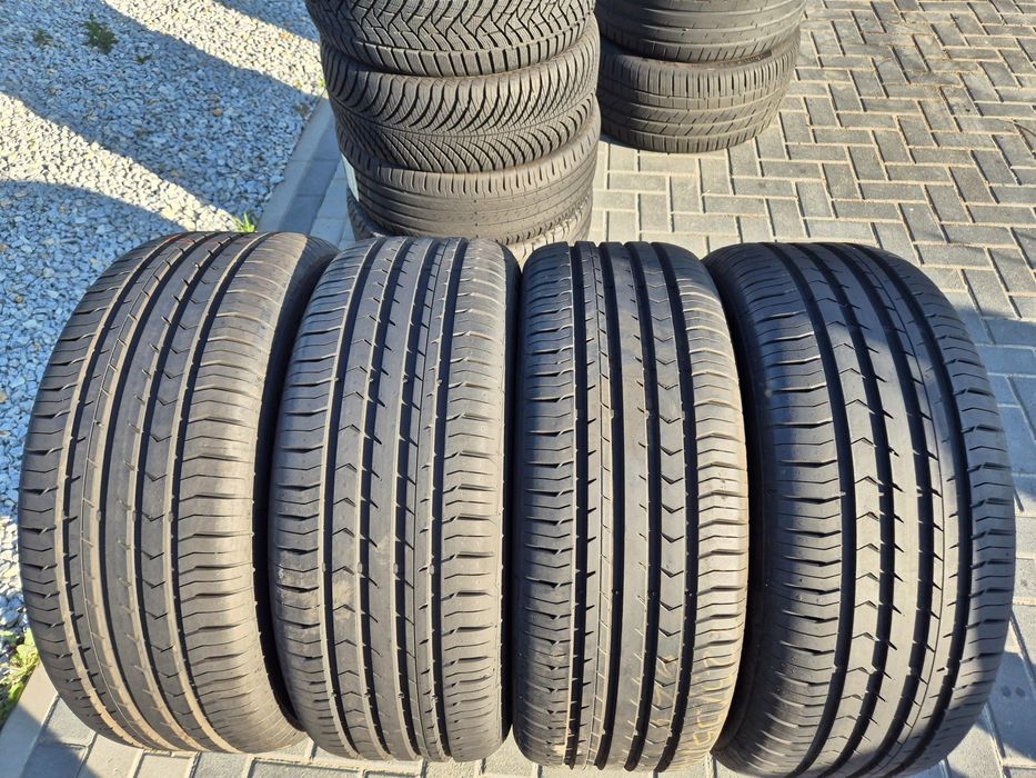 Continental 225/55/17 rok 2017 jak nowe 100%bieżnika Cena za 4szt letn