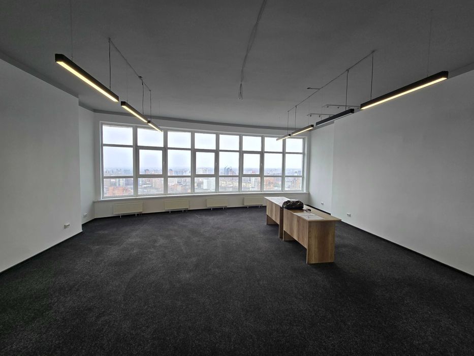 Аренда офиса 240 кв. м. Кловский,7. Видовой этаж. 2 Open space.