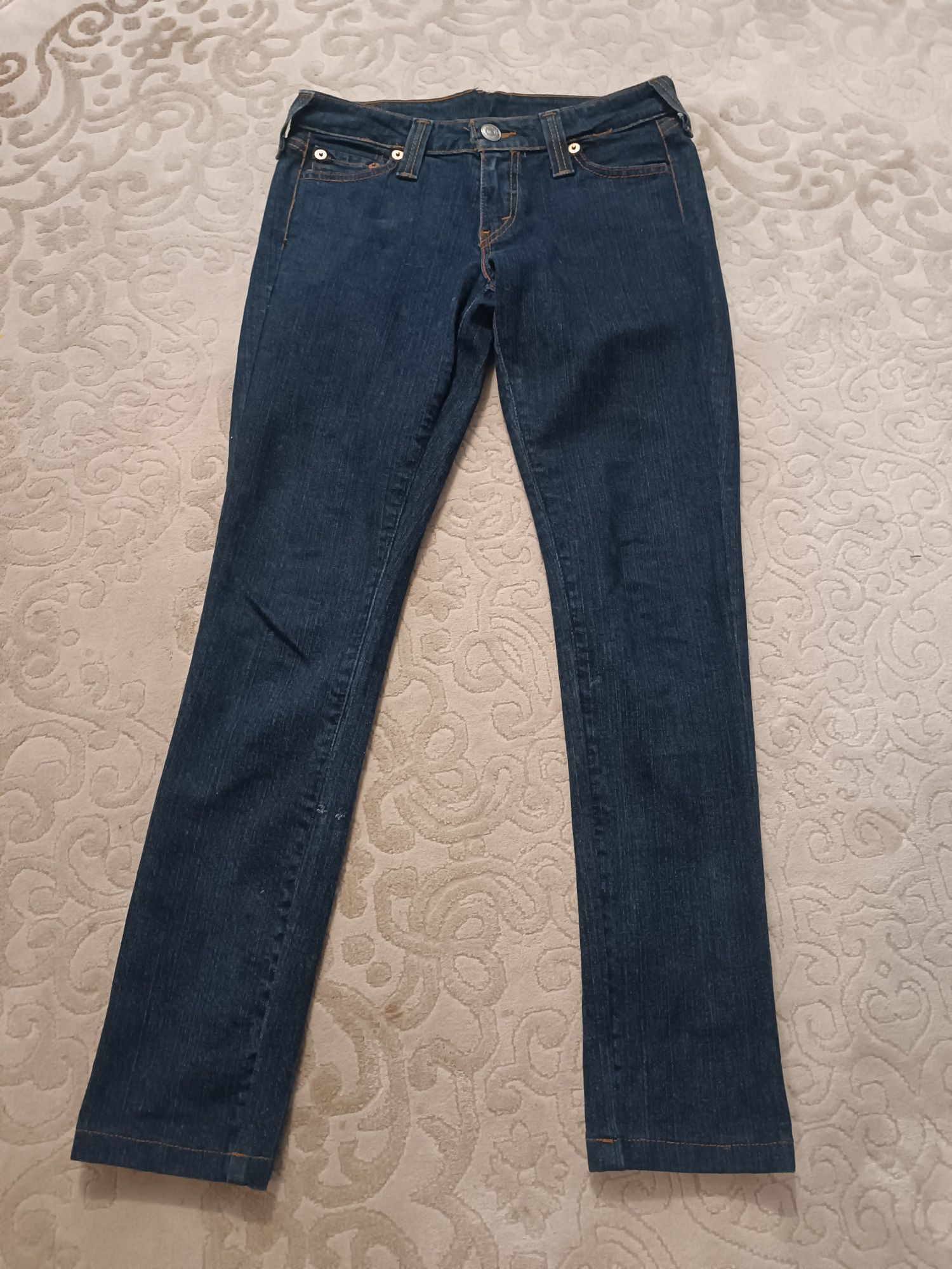 Джинси Levi's ..