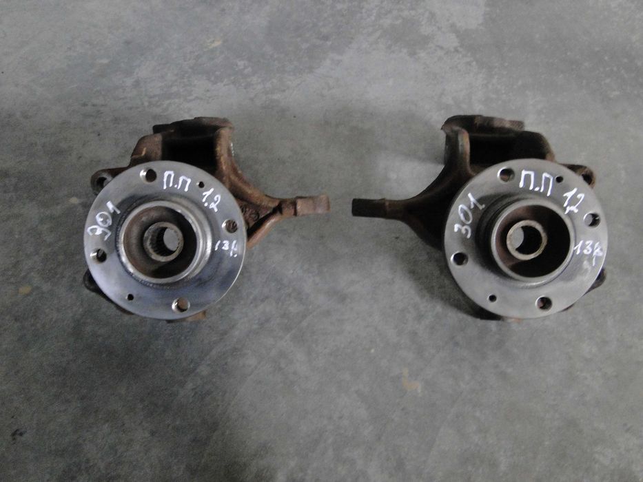 Поворотний кулак ступиця передня Peugeot 301 Citroen C-Elysee