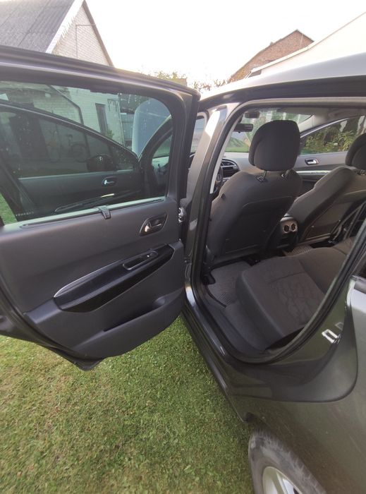 Машина Peugeot 3008 2012 1.6 Дизель Робот