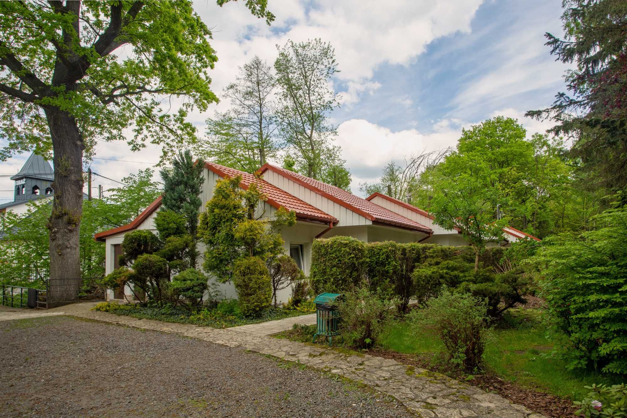 AgroHotel Pod Dębem u Jakuba w Zagórzu, Niepołomice