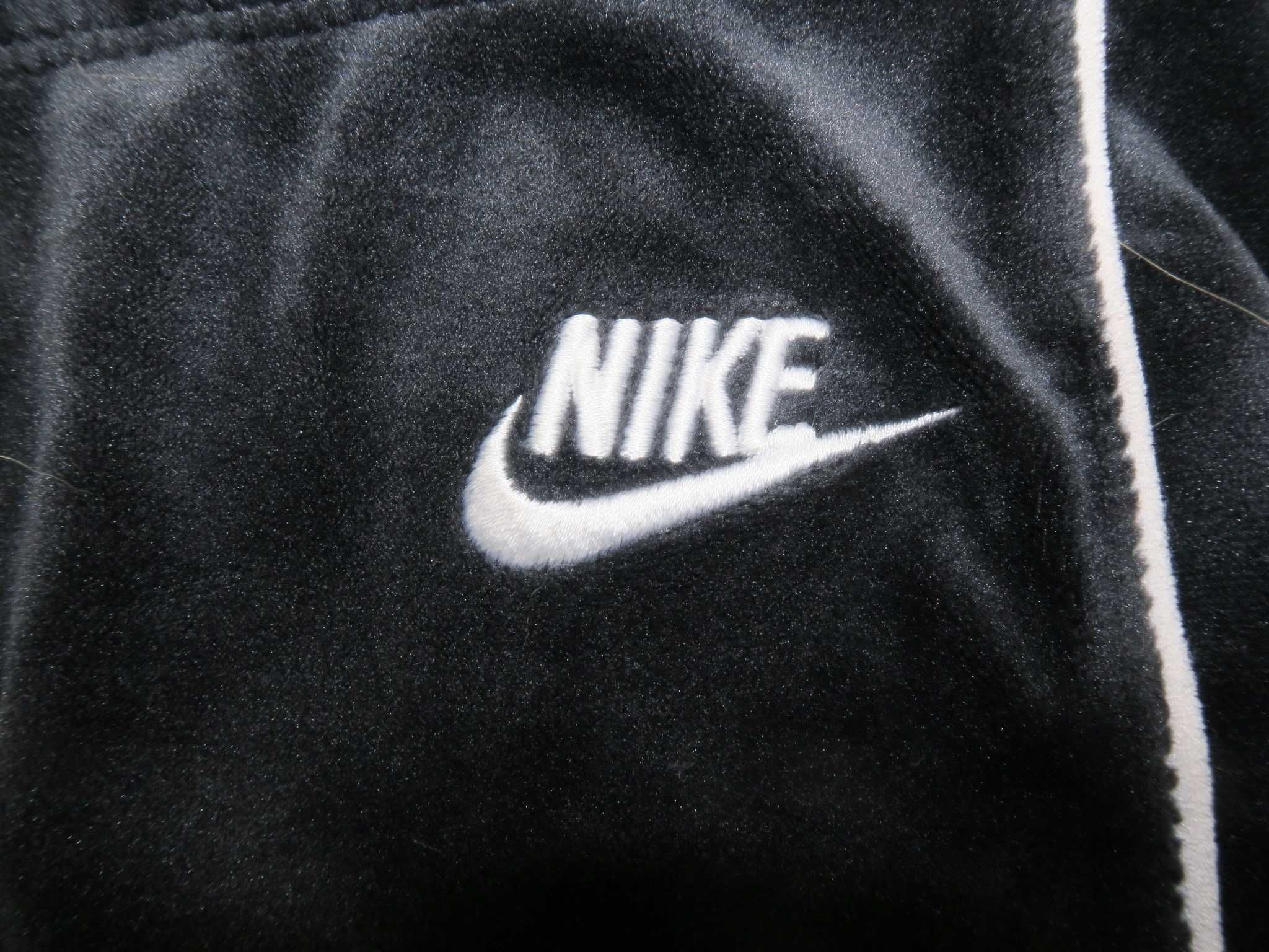 Nike Air welurowe spodnie dresowe damskie S/M