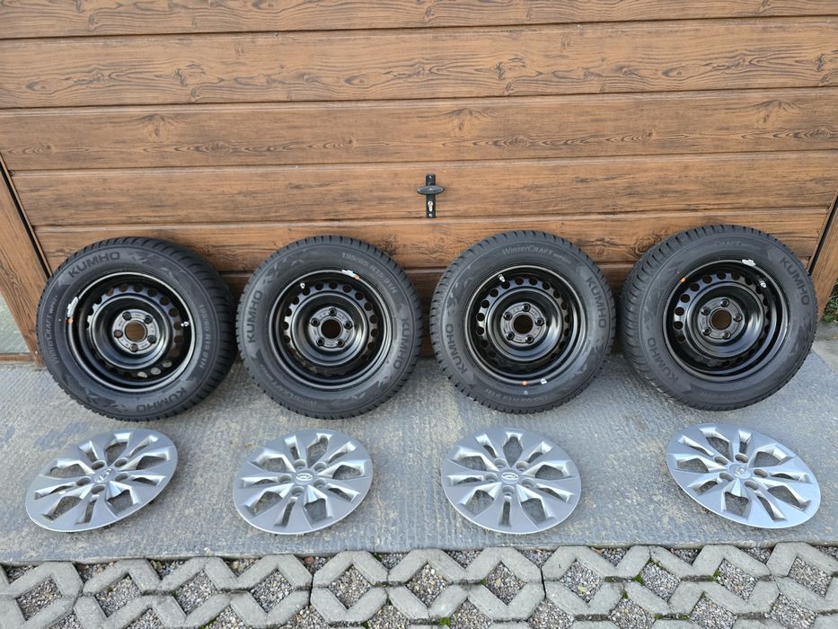 Komplet kół 15" Hyundai - nowe opony  zimowe Kumho Wintercraft WP52+