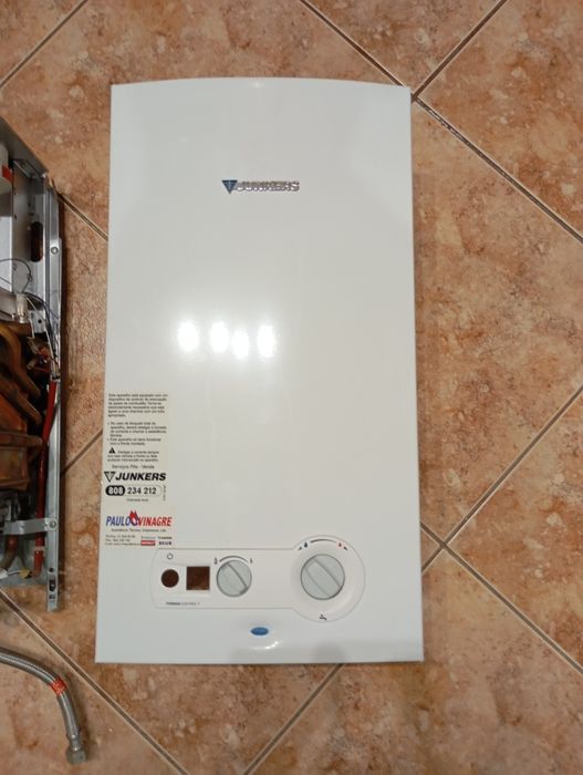 Esquentador Junkers, usado em bom estado.