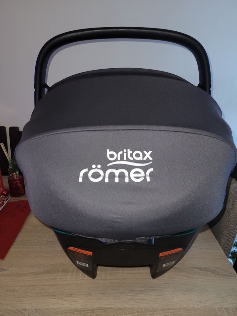 Britax Römer Baby-Safe 3 i-Size