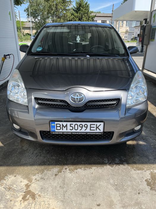 Toyota Corolla Verso нефарбована