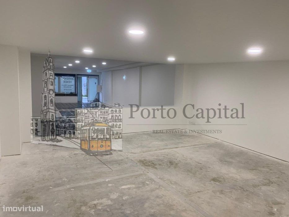 Escritório com uma área 280m2 no porto.