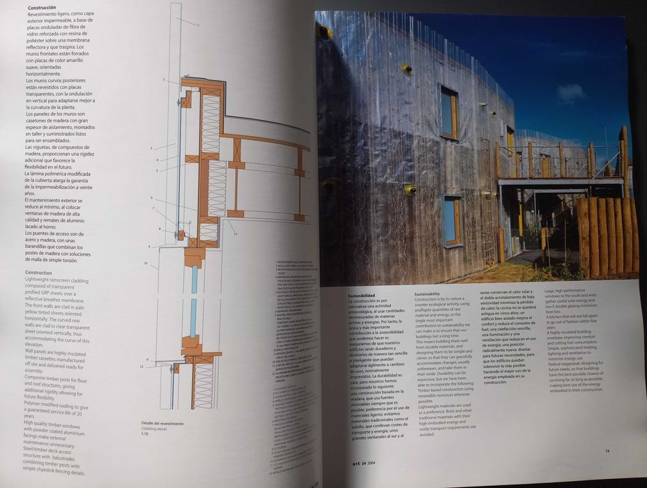 Livro/ Revista de arquitectura A+T