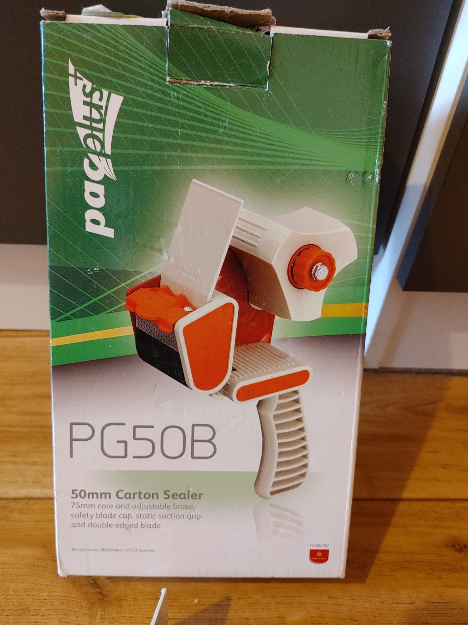 PAC PLUS Nowy dozownik do taśmy pakownej SP
