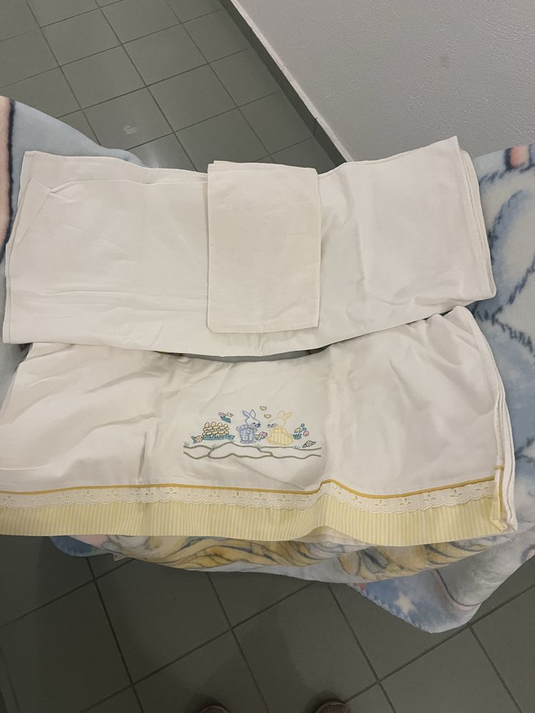 Berço em verga com suporte