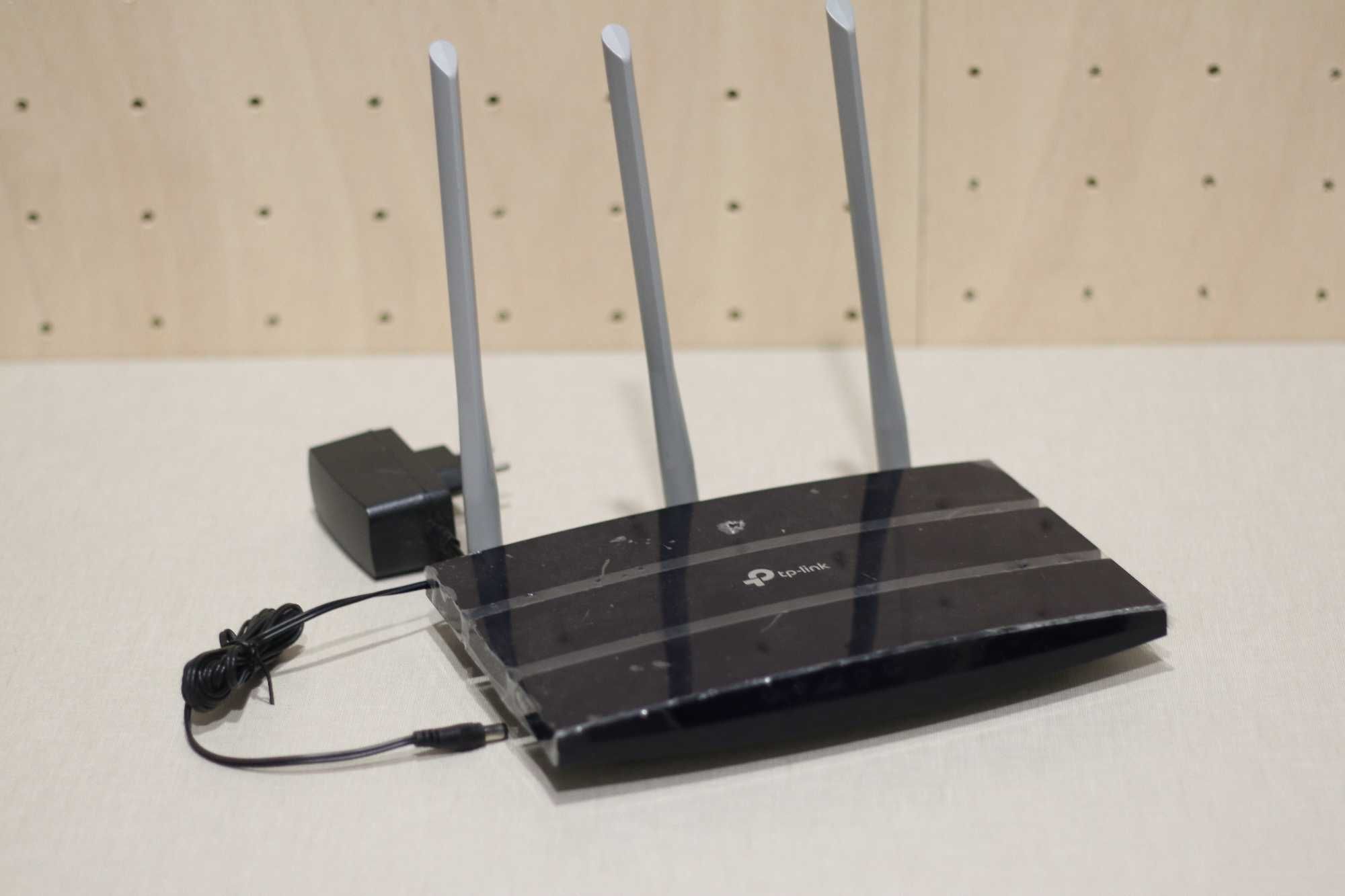 Router Wireless TP-Link TL-WR1043N