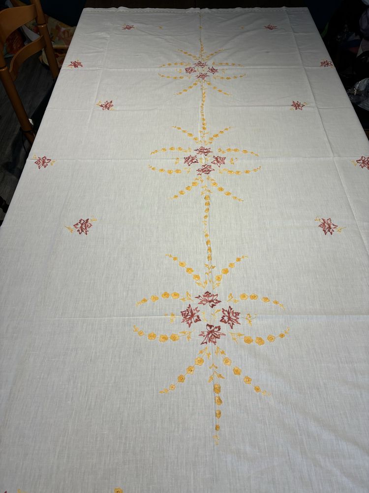 Toalha de mesa bordado manual 150 × 205