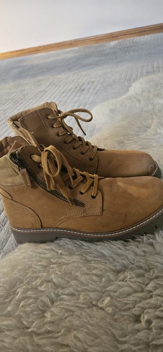 Buty Lasocki  musztardowe