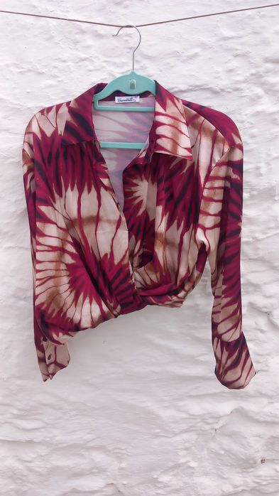 Blusa fluída colorida