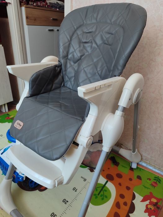 Стілець для годування Carrello