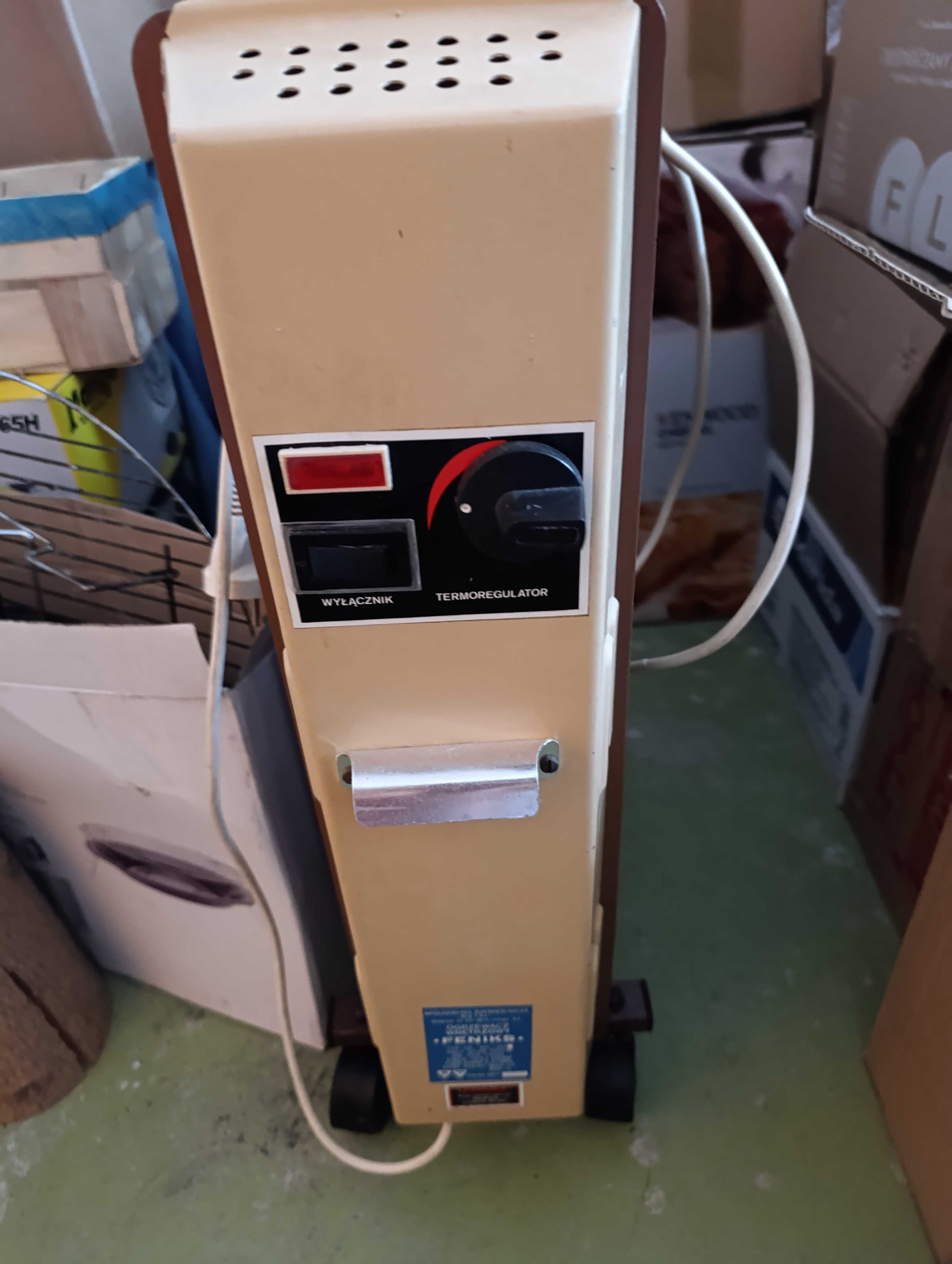 grzejnik elektryczny olejowy żeberkowy na kółkach