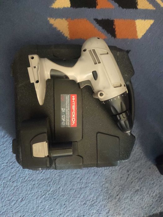 Аккумуляторный шуруповёрт Интерскол ДА-12 ЭР-01