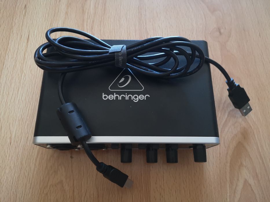 Behringer umc202hd