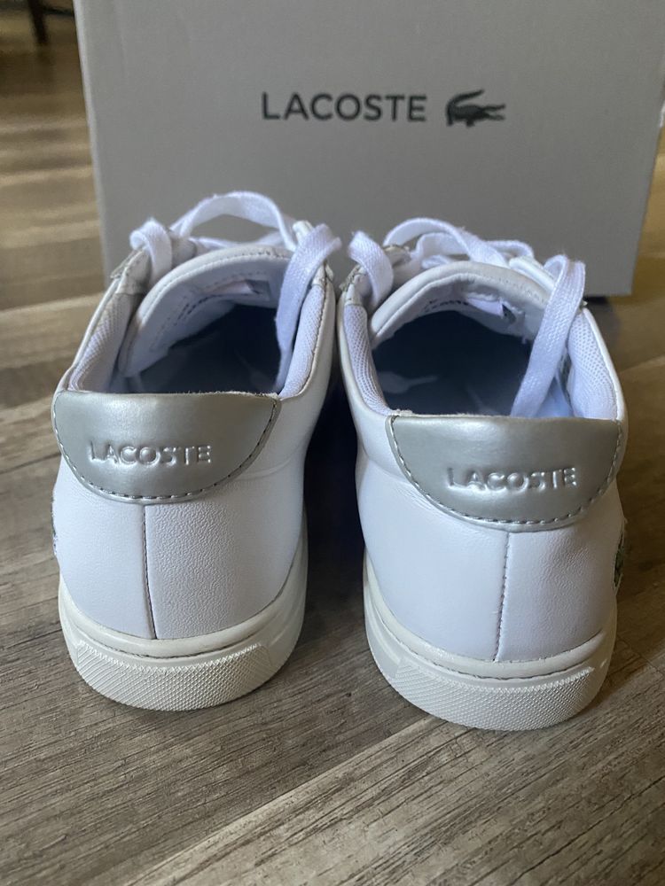 Кожаные кеды Lacoste