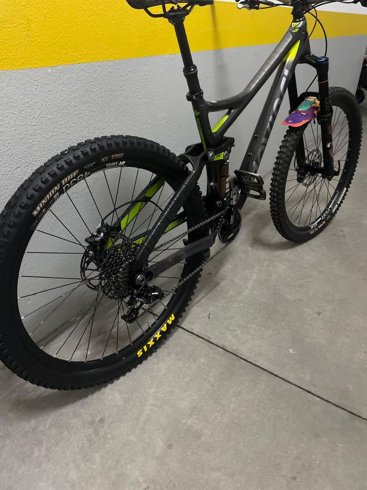 Bicicleta DeVinci Troy quadro carbono