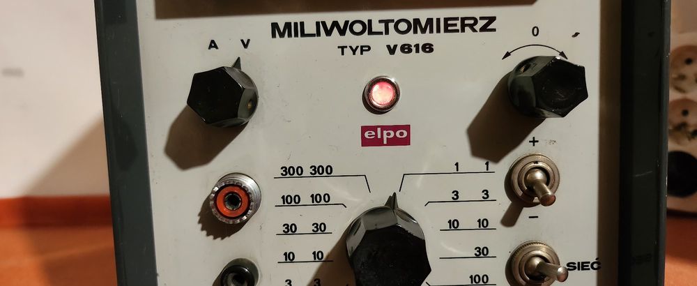 Stare urządzenie miernicze 1968 rok