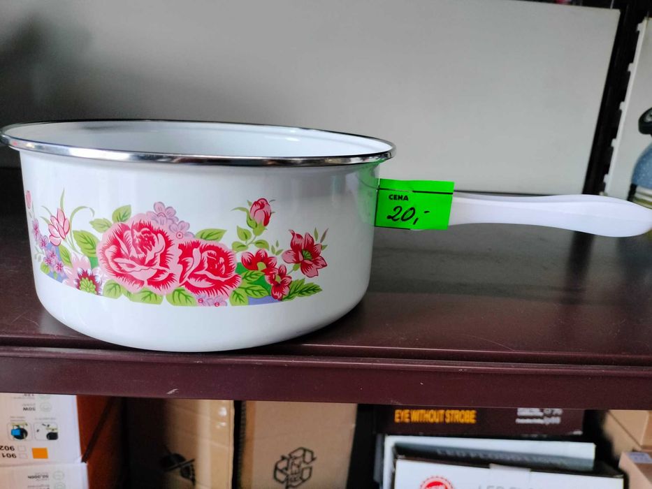 Zestaw 5 rondelków emaliowanych nowych zapakowanych garnki na indukcję