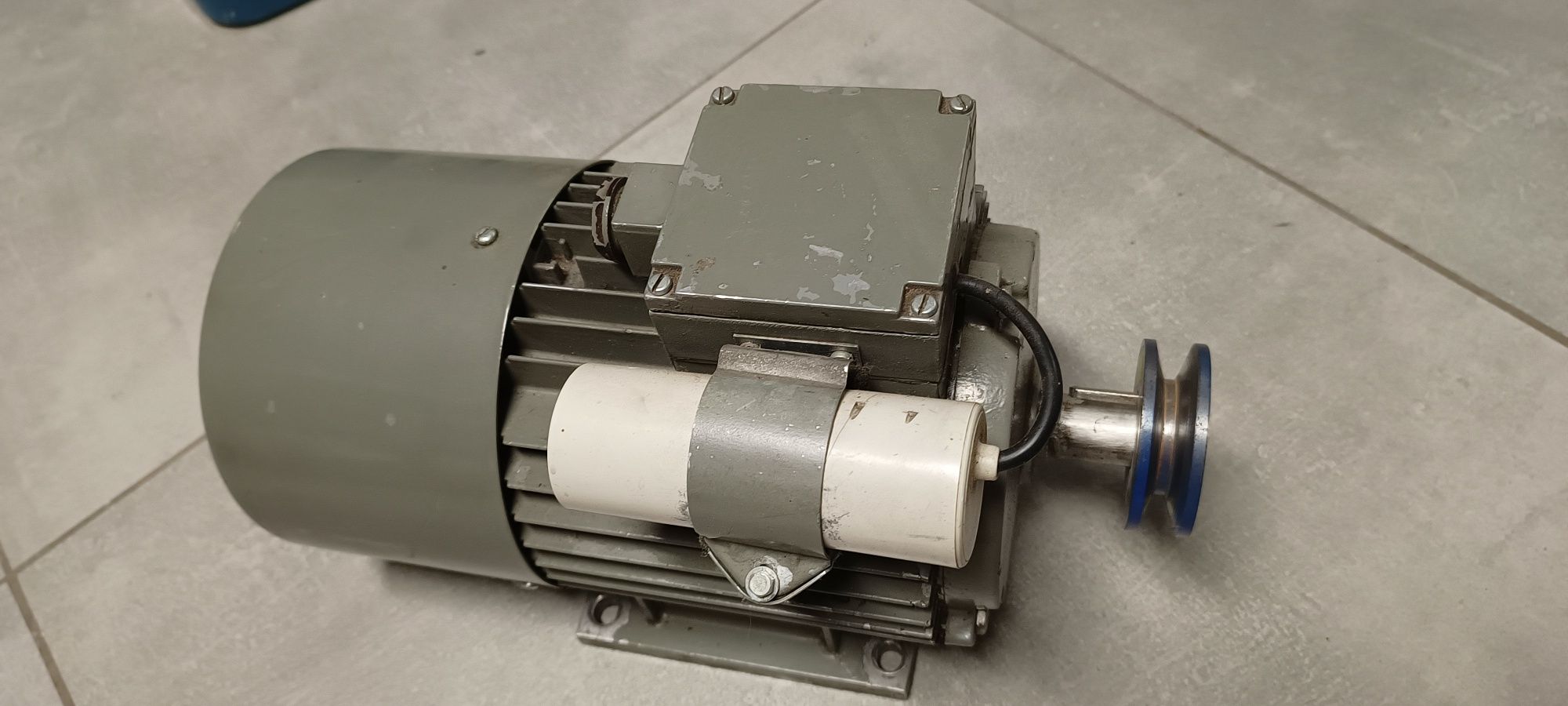 Silnik jednofazowy 750W