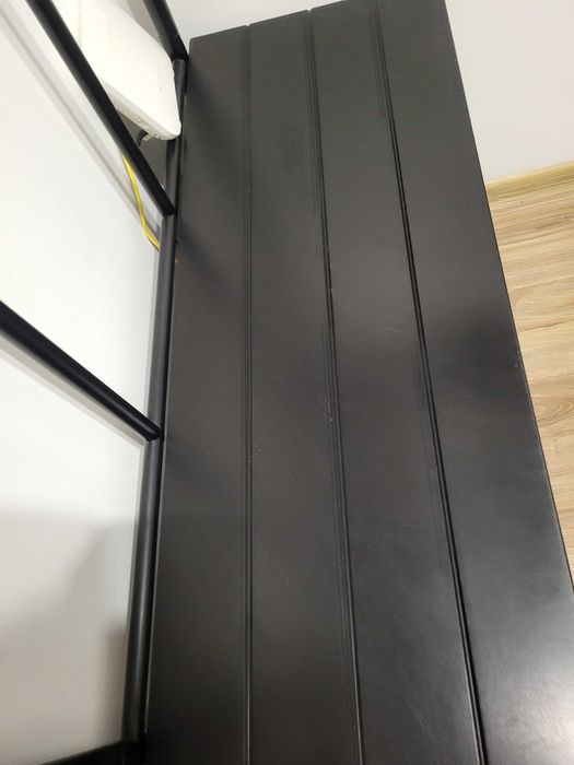 Wieszak z lawka do siedzenia Ikea