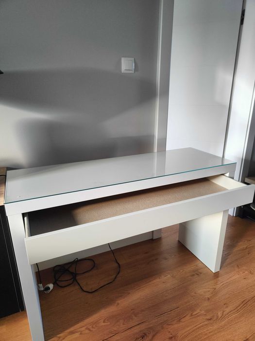 Toaletka/biurko z Ikea