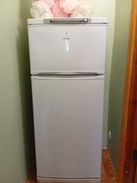 Продам недорого холодильник б/у