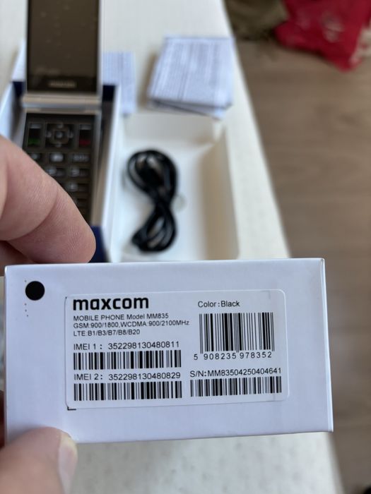 Telefon senior maxcom MM 835