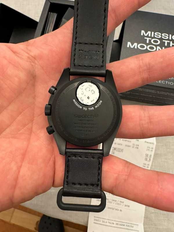 Swatch x Omega Bioceramic Moonswatch Mission To Moonphase Snoopy