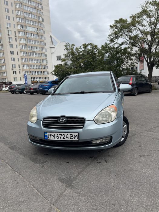 Хундай акцент третього покоління Hyundai Accent 2008