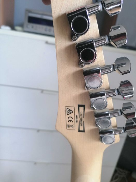 Gitara elektryczna Ibanez GRG140-WH + kabel Klotz + pokrowiec