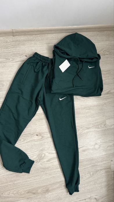 Komplety dresowe meskie m/xxl