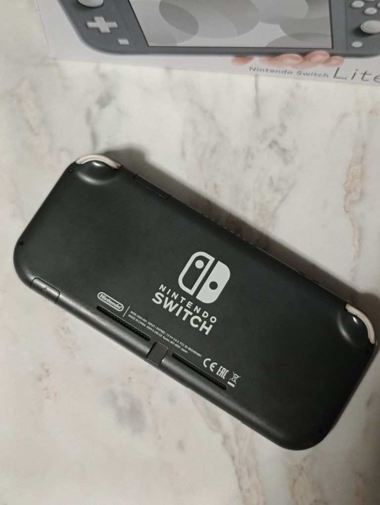 Nintendo switch lite +7gier zestaw