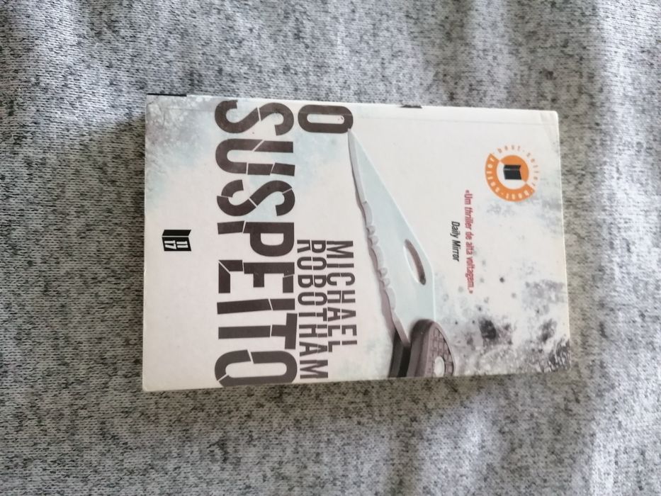 Vários Livros e Filmes a preços acessíveis