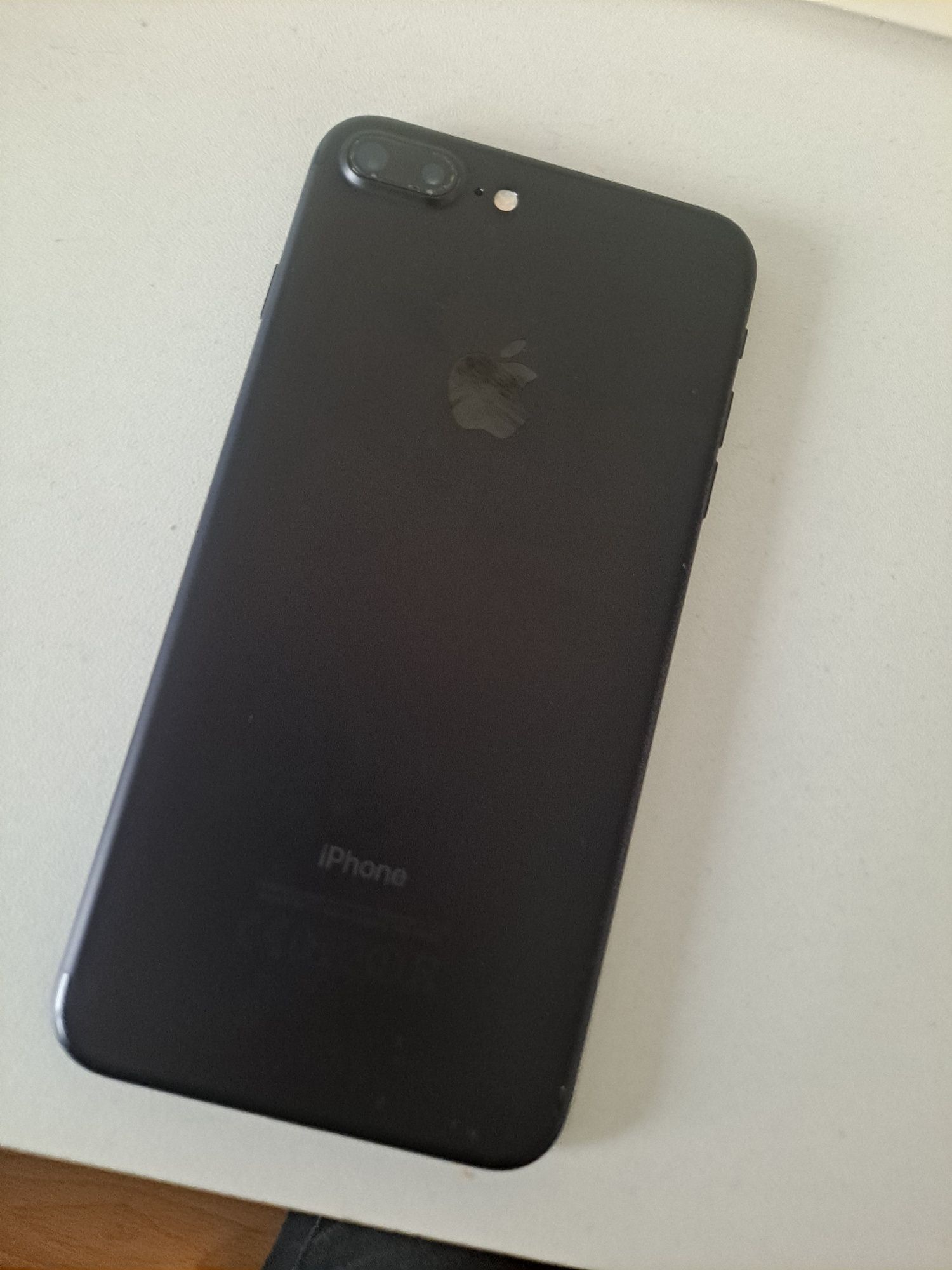 Smartfon Apple iPhone 7 Plus czarny