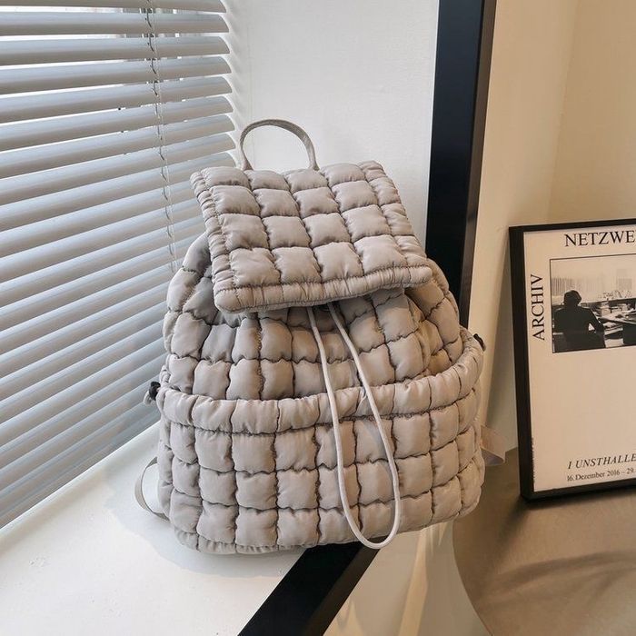 Рюкзак в стилі cos