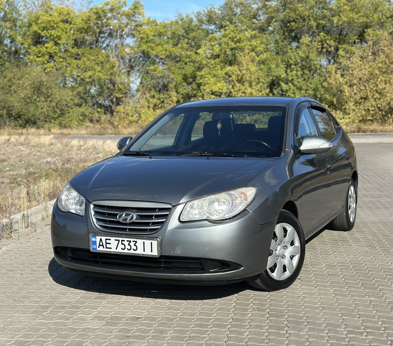 Hyundai Elantra 1.6л