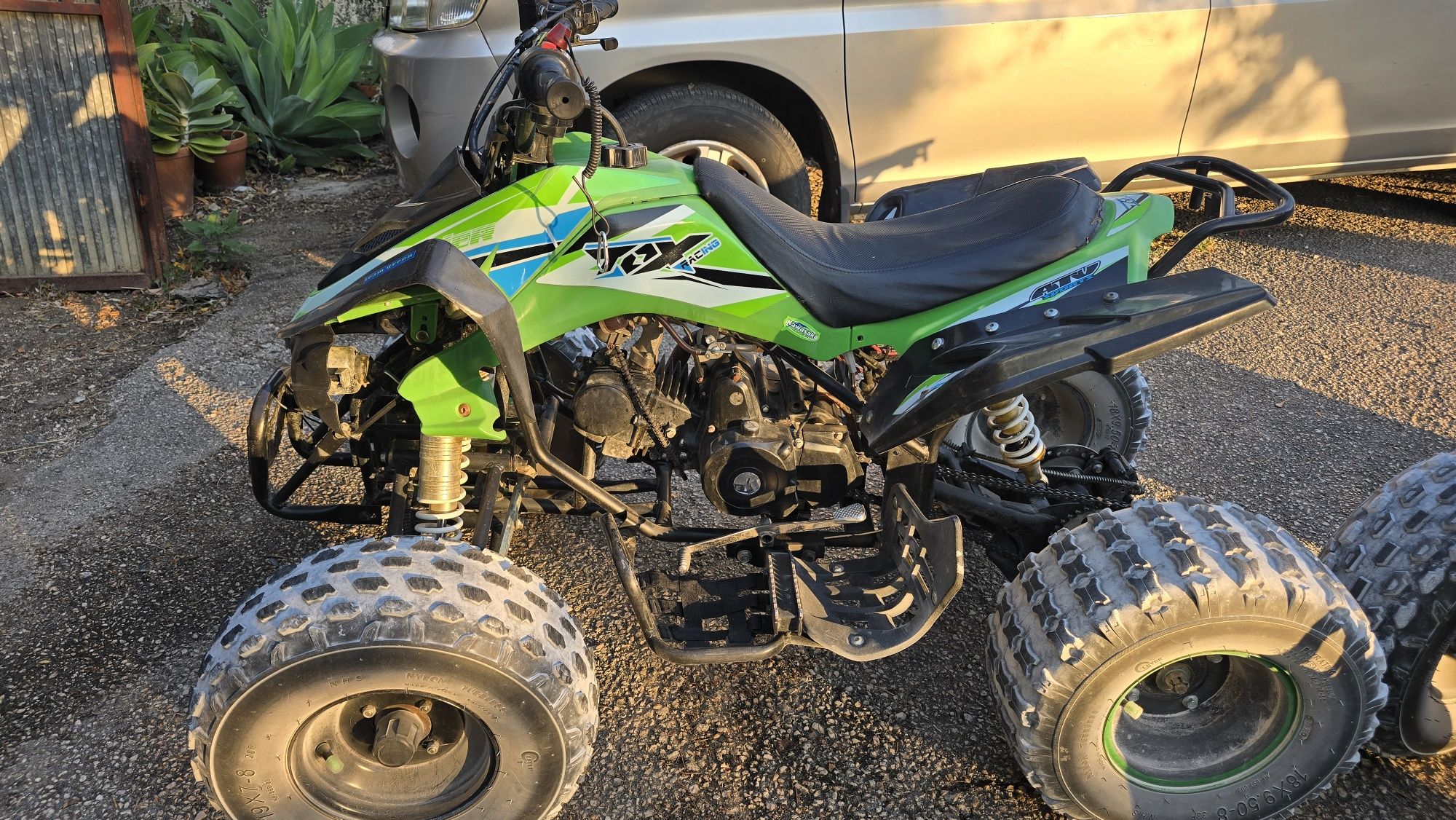 Vendo moto4 125cc tox