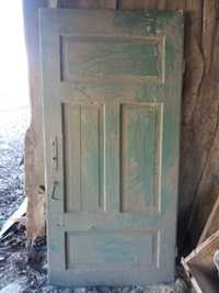 Stare drzwi z czasow prl