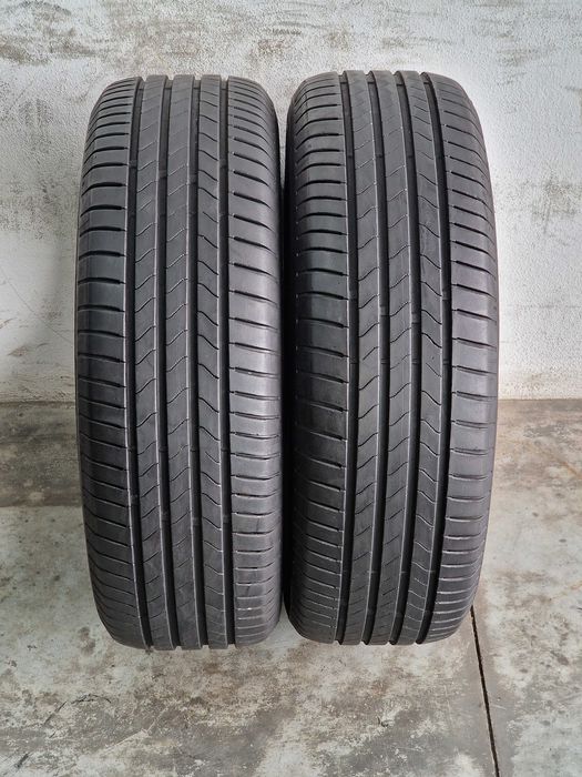 2 Pneus BRIDGESTONE Semi Novos 215/60R17